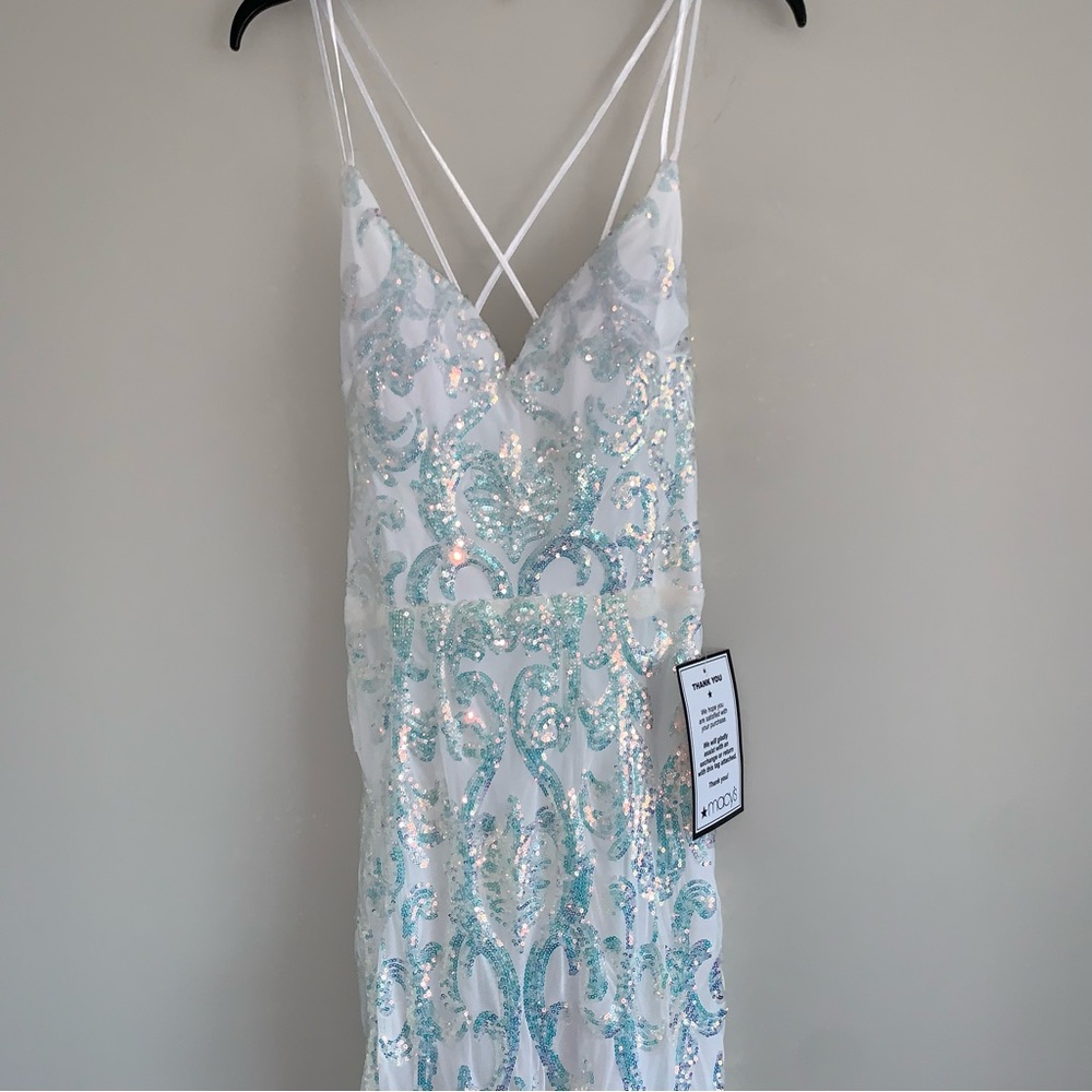 B. Darlin Juniors Sequin Sweetheart-Neck Dress Strappy-Back Gown Size M $159 - Picture 3 of 7